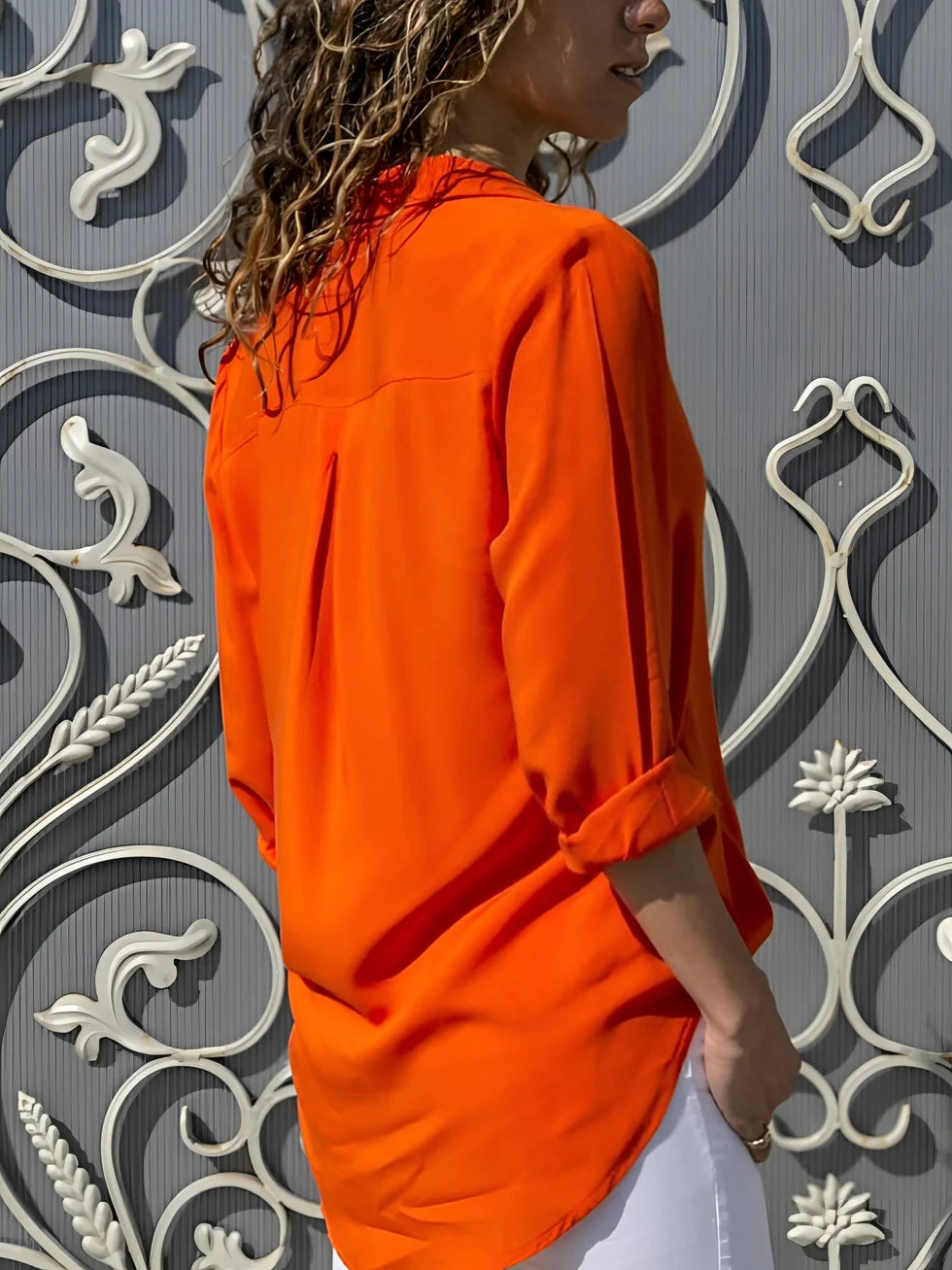 Helene – Seidenbluse mit V-Ausschnitt und lockerem Design