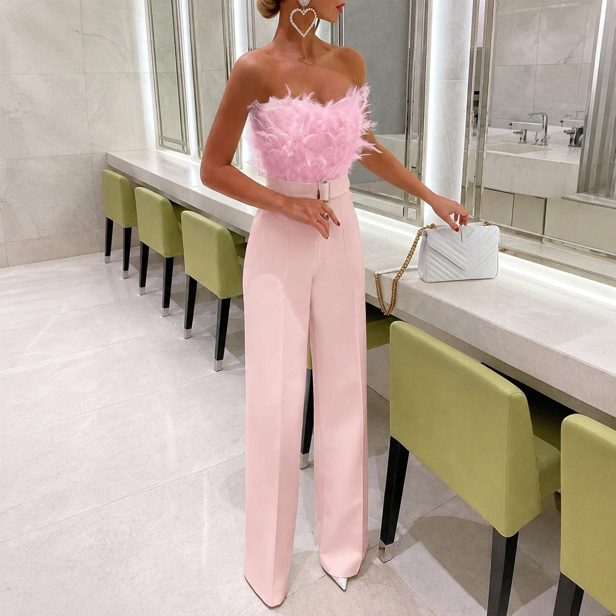 Luisa - Moderner Jumpsuit mit Schulterfrei-Oberteil