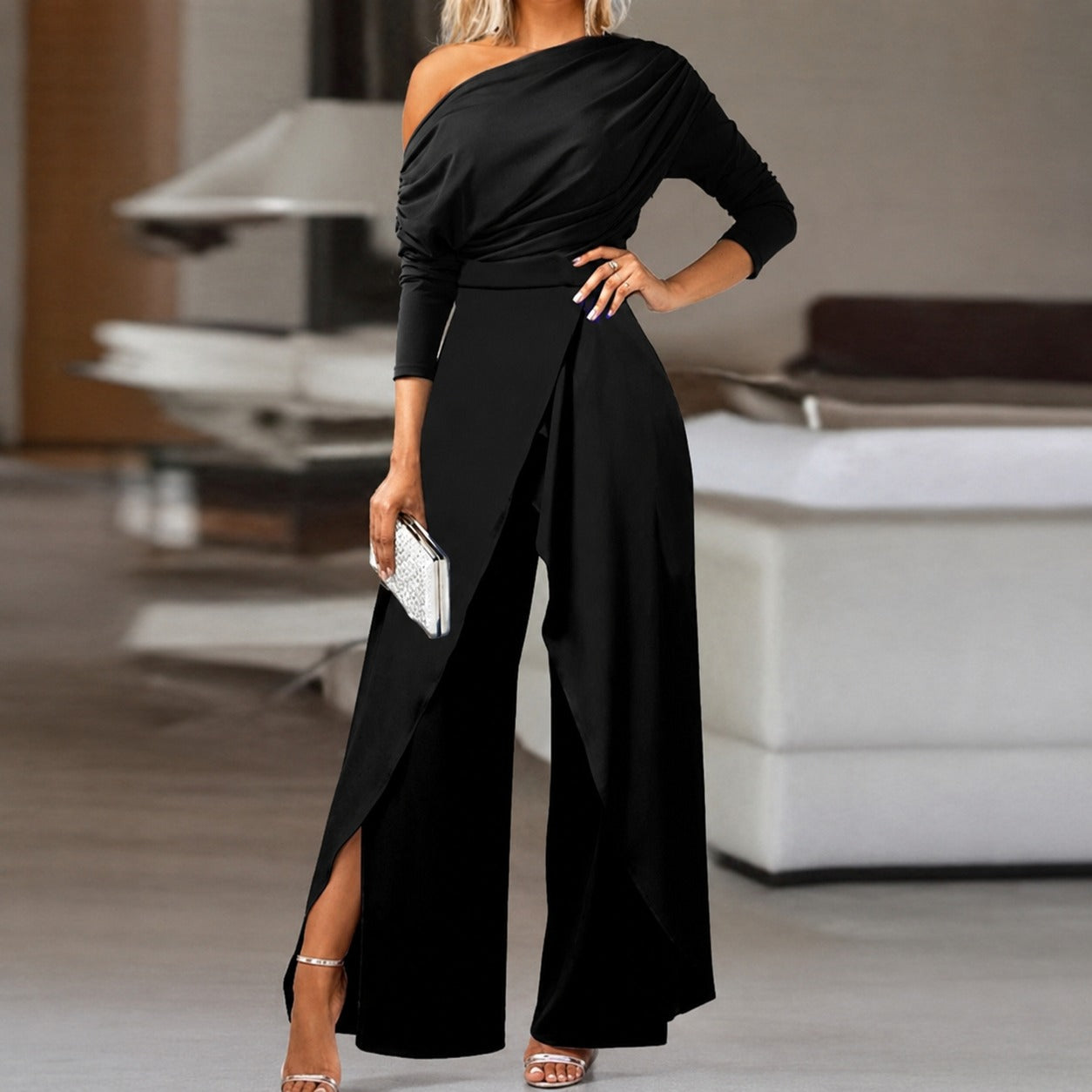 Greta - Klassischer, figurbetonter Jumpsuit